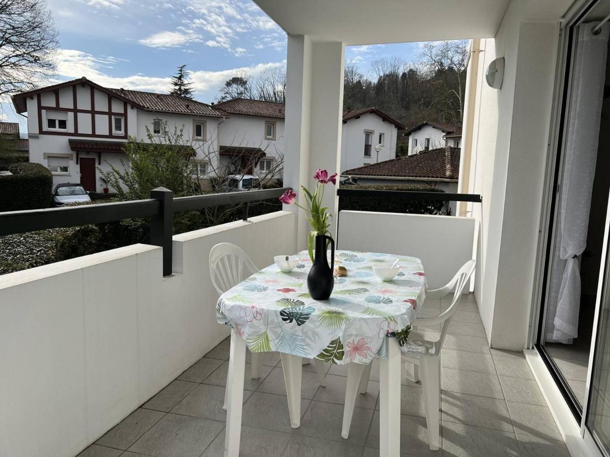 Appartement T2 Confortable Avec Terrasse, Proche Centre Ville Et Thermes, Cambo-Les-Bains - Fr-1-495-30 Exteriör bild