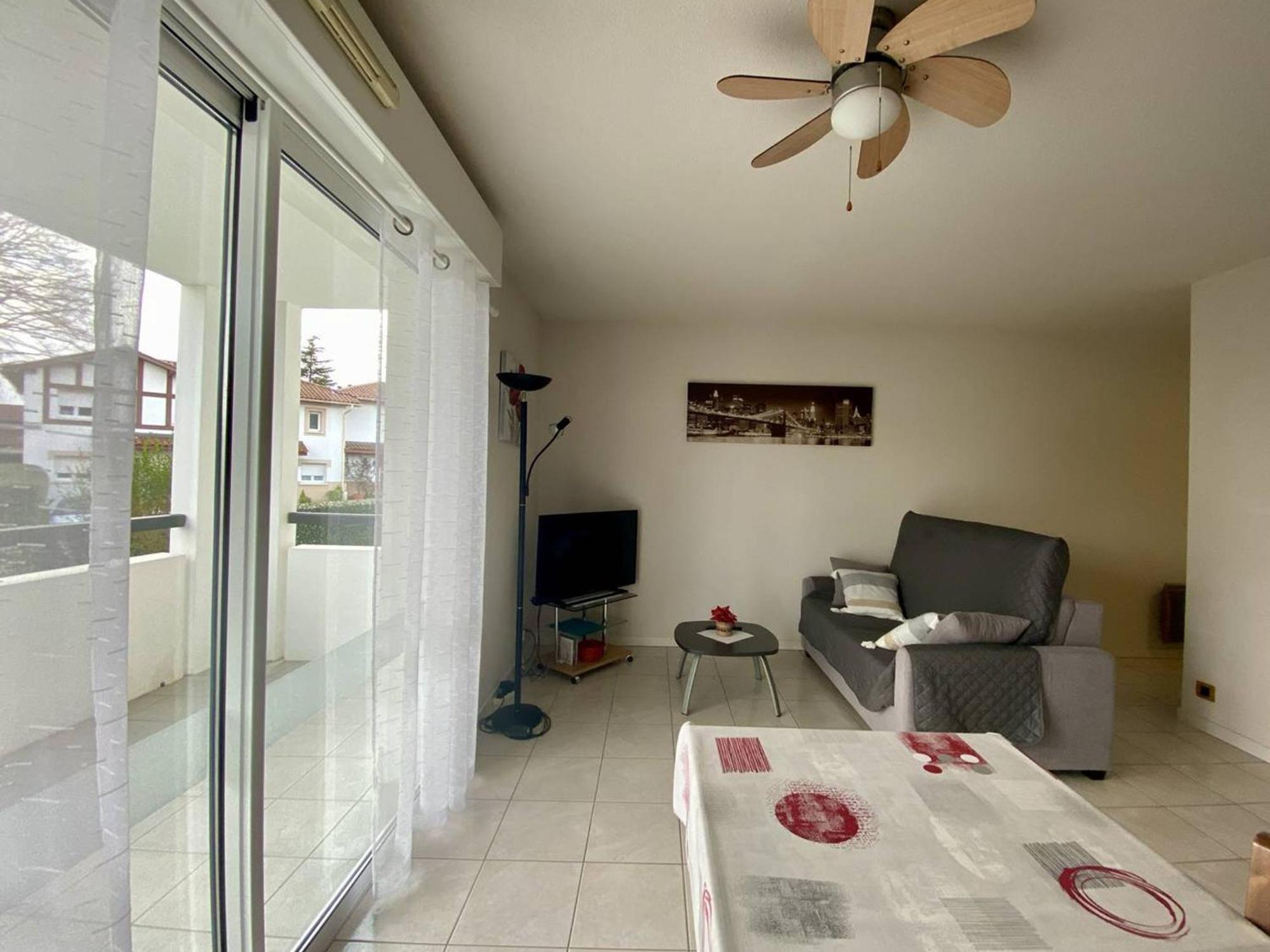Appartement T2 Confortable Avec Terrasse, Proche Centre Ville Et Thermes, Cambo-Les-Bains - Fr-1-495-30 Exteriör bild